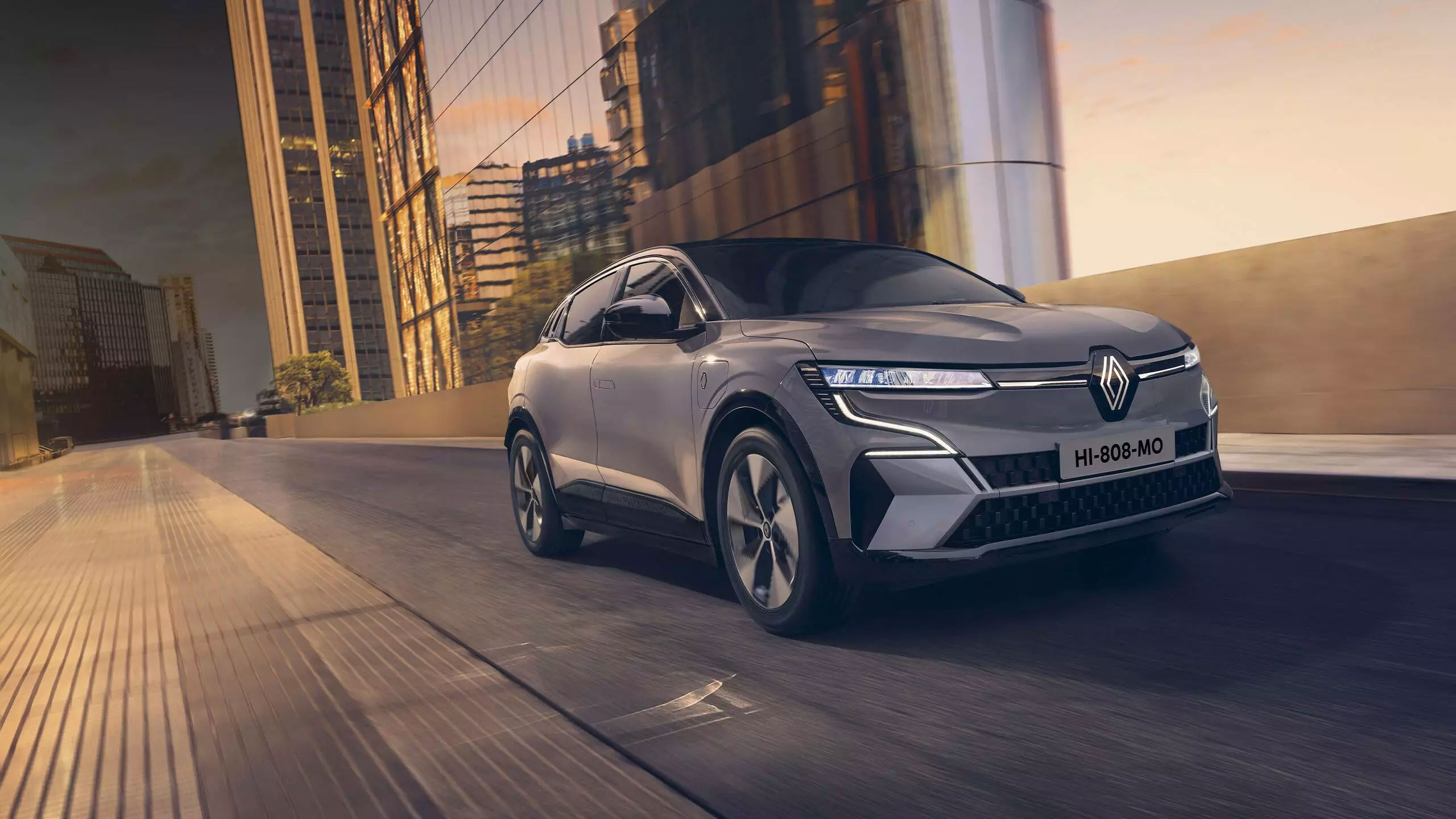 RENAULT MEGANE E-TECH ELÉCTRICO